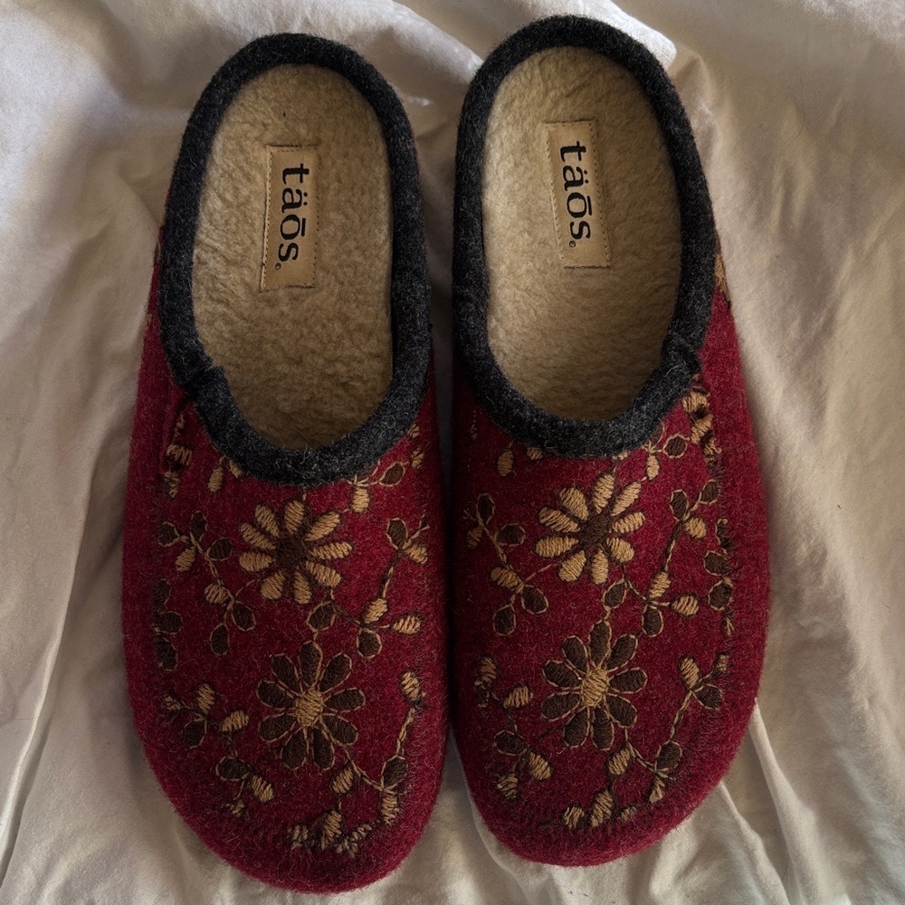 Taos Footwear Burgundy Floral Clogs